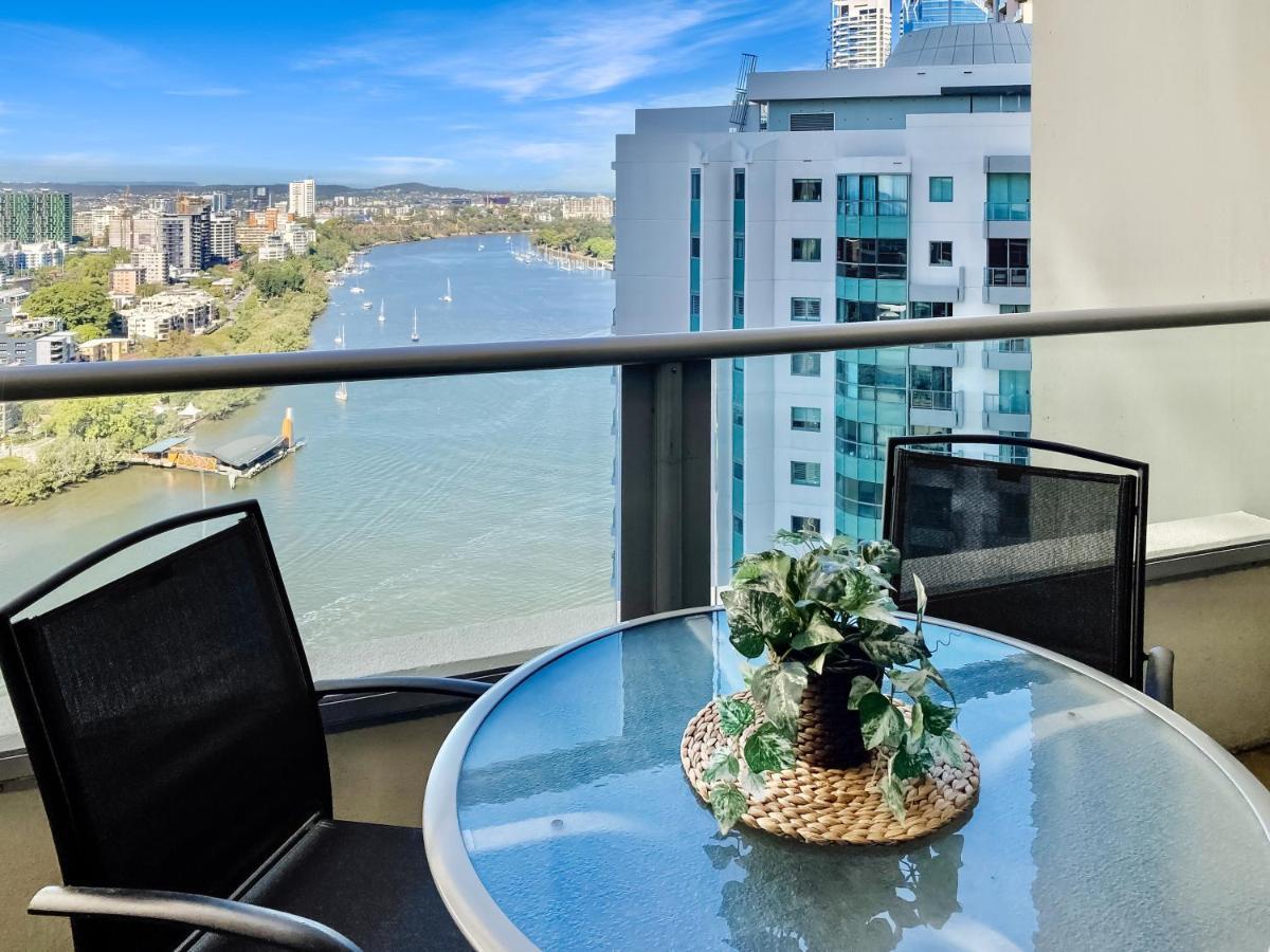 Amazing River View - 3 Bedroom Apartment - Brisbane Cbd - Netflix - Fast Wifi - Carpark Екстер'єр фото