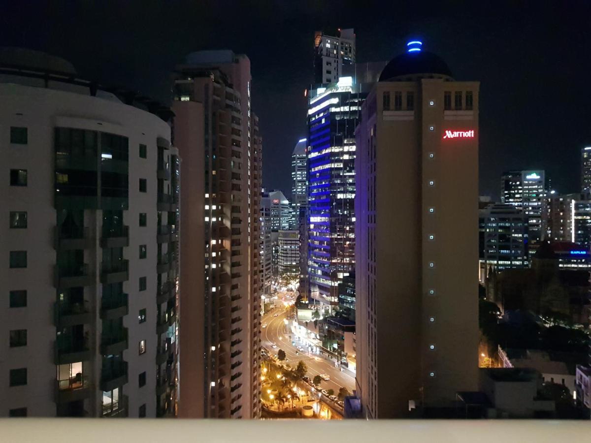 Amazing River View - 3 Bedroom Apartment - Brisbane Cbd - Netflix - Fast Wifi - Carpark Екстер'єр фото